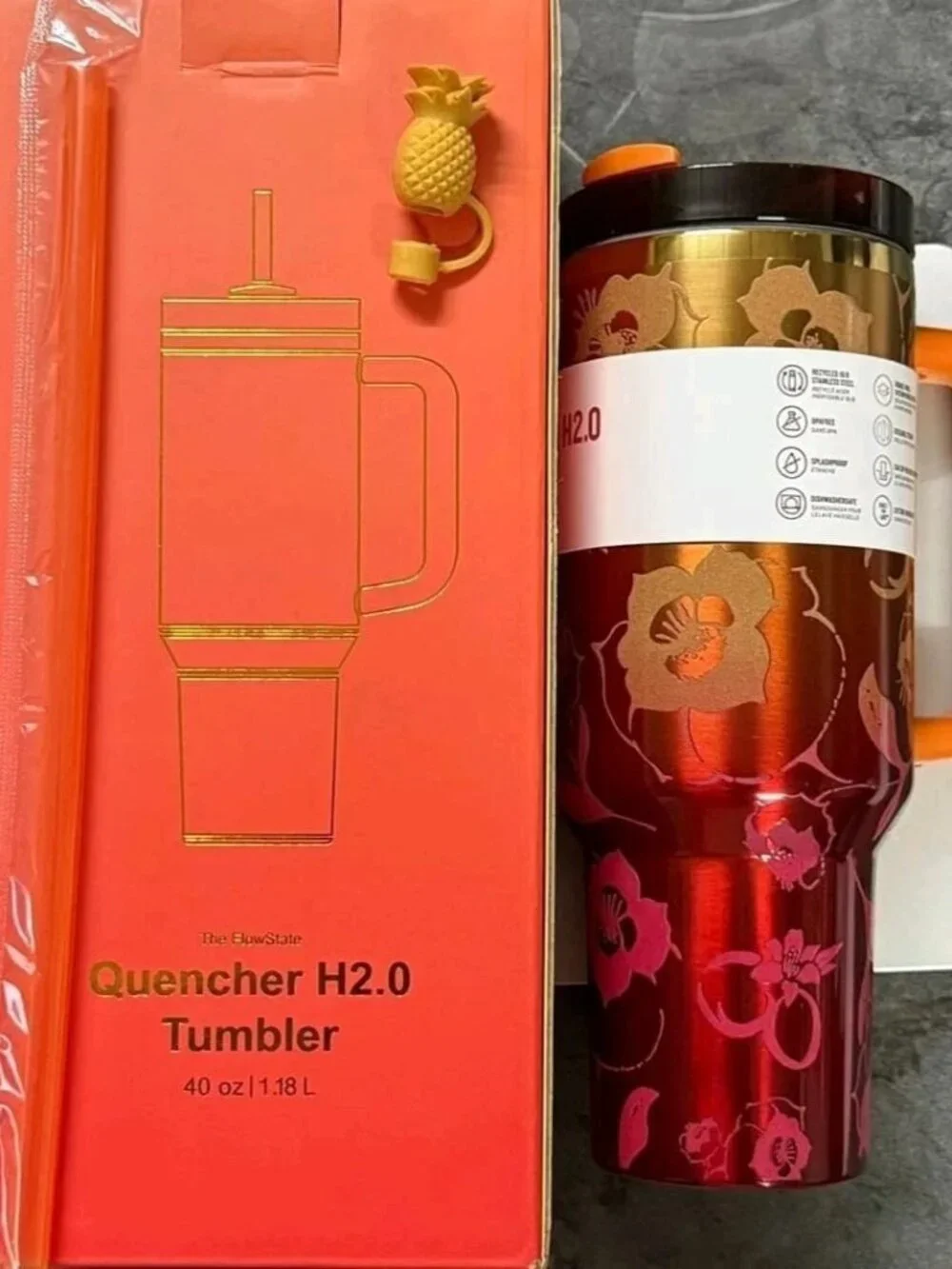 Stanley x Karol G Quencher H2.0 FlowState Tumbler 40 oz KAROL G FLOR w/ Straw